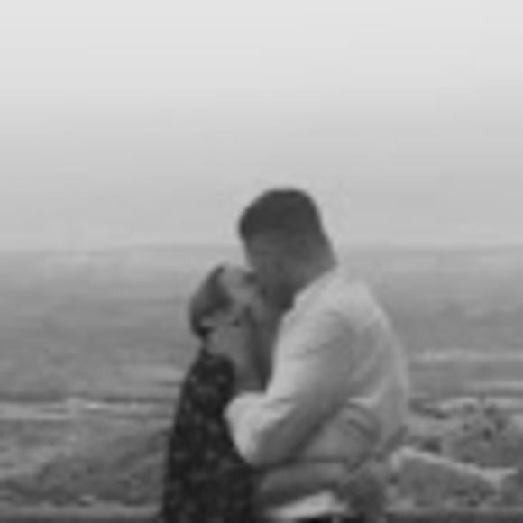 Meet your Posher, Stephanie - Picture 1 of 1